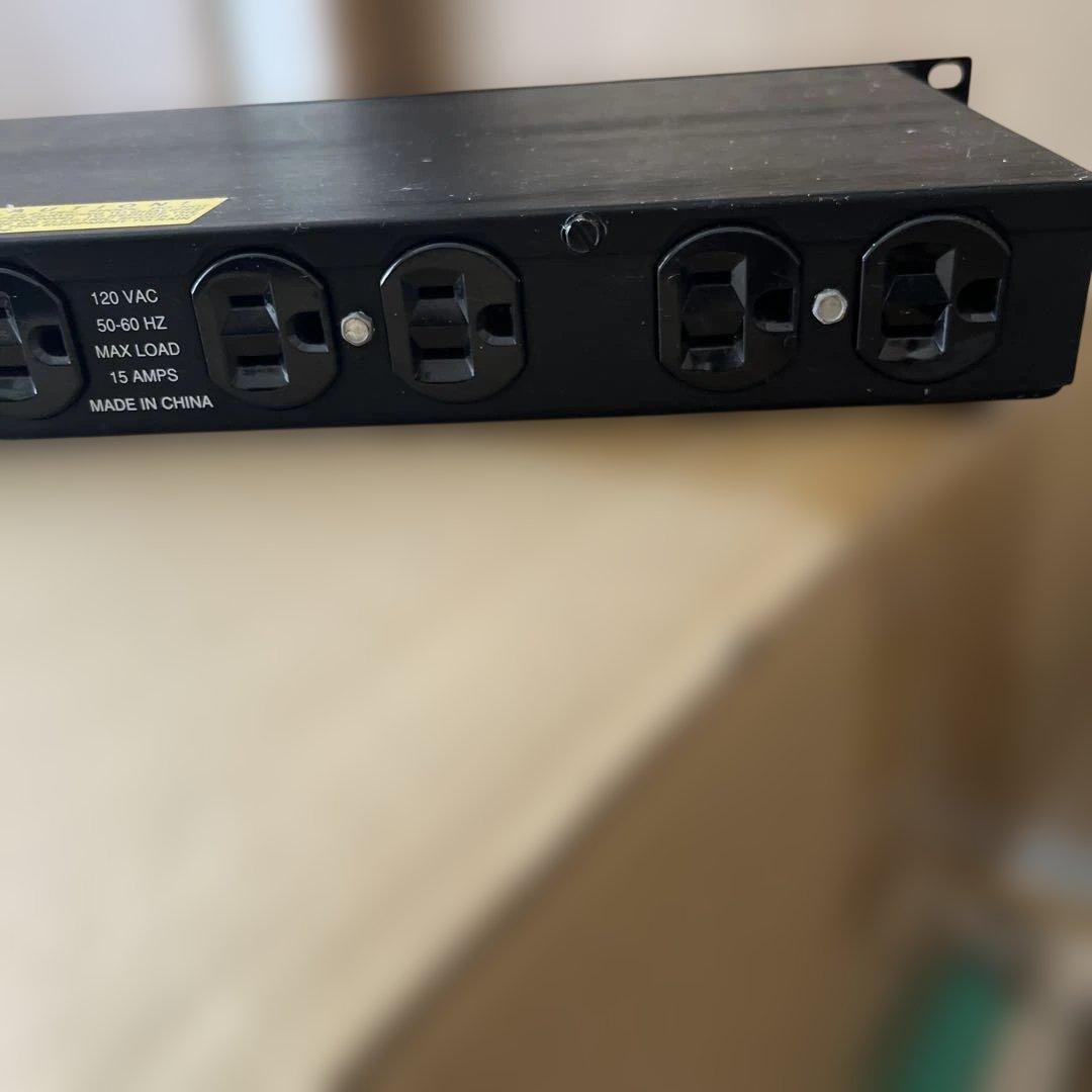 FURMAN AR-1215 パワーディストリビューター 安定化電源