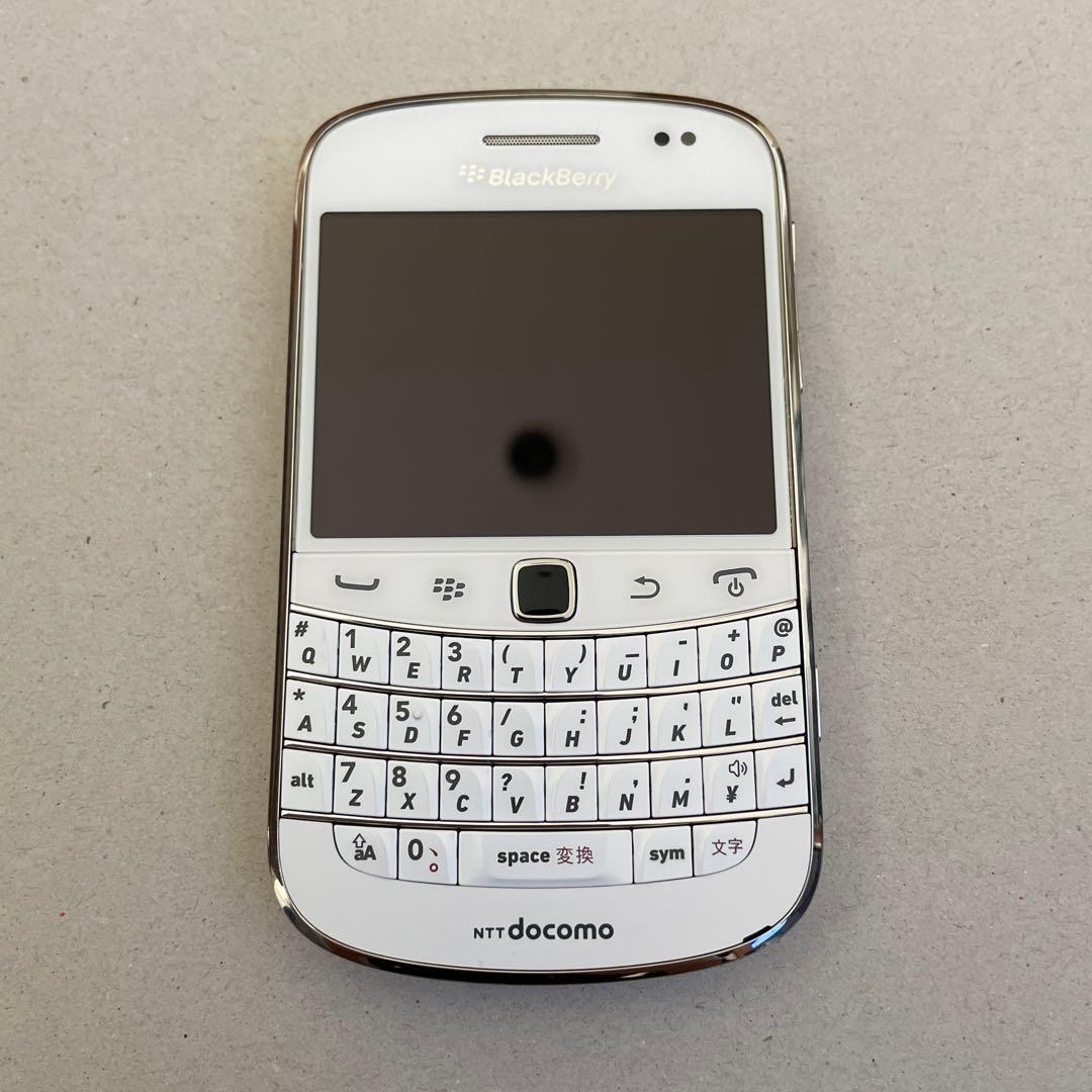 美品 blackberry bold 9900 ホワイト
