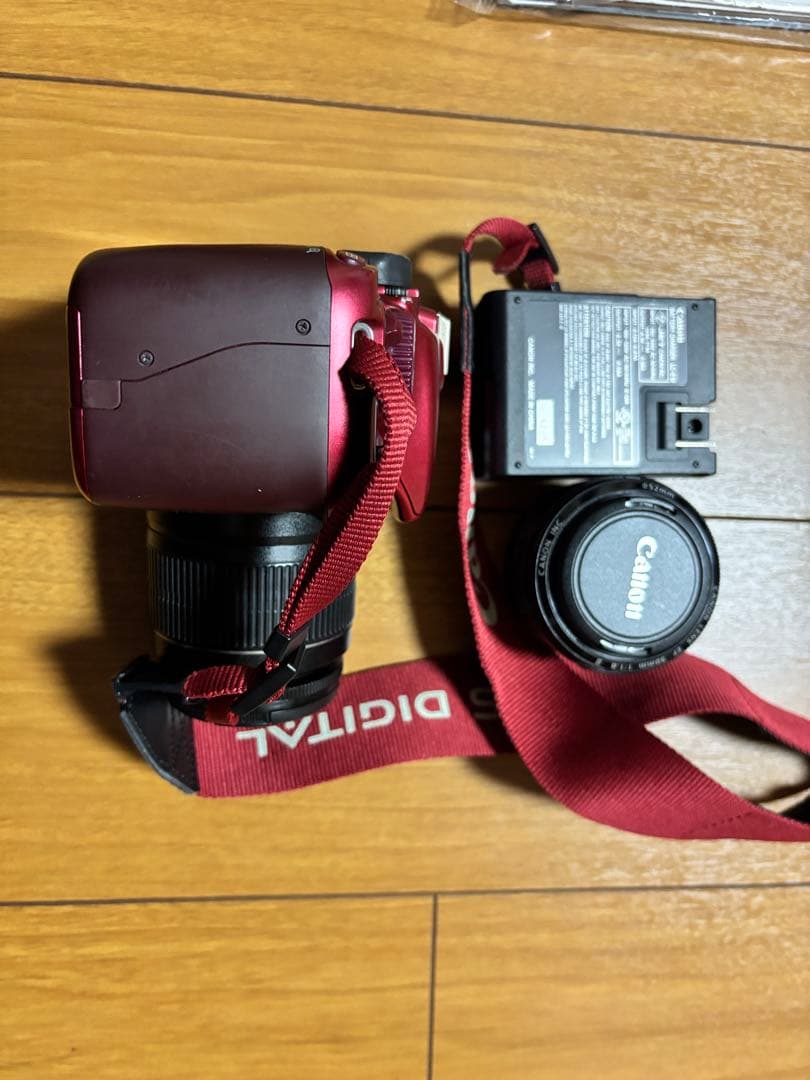 Canon EOS Kiss X50 レンズキット レッド デジタル一眼カメラ