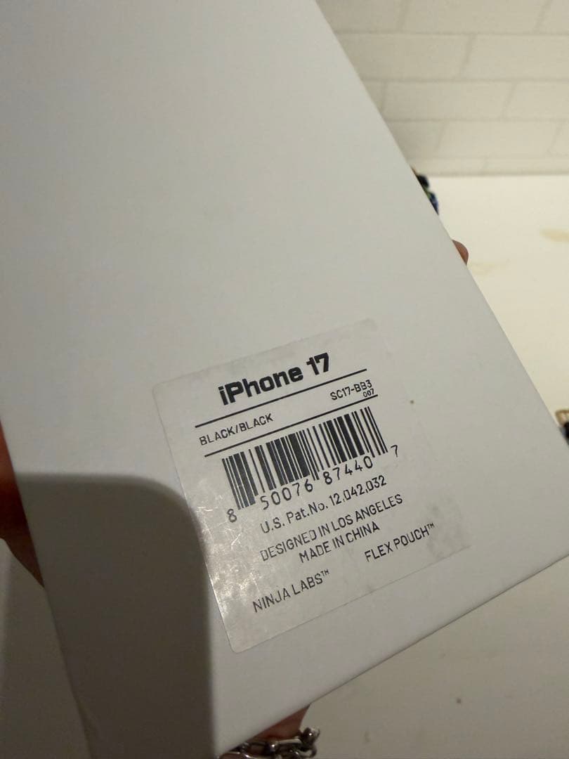 NINJA LABS iPhone17ケース ブラック
