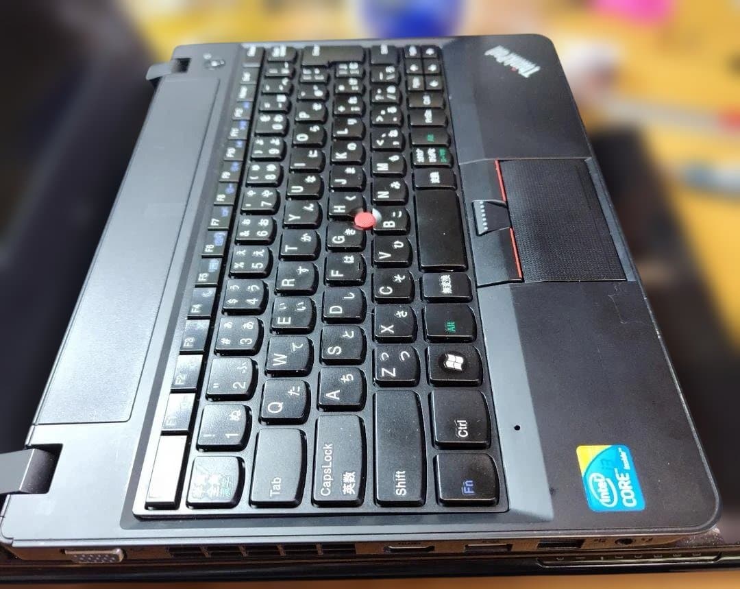 ThinkPad X121e i3 メモリ 8G SSD 120G その１