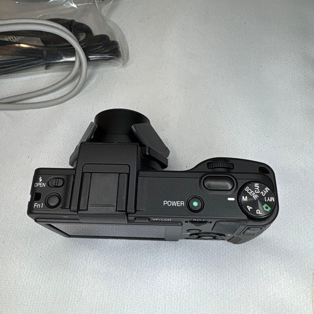 RICOH GX200 コンパクトデジタルカメラ