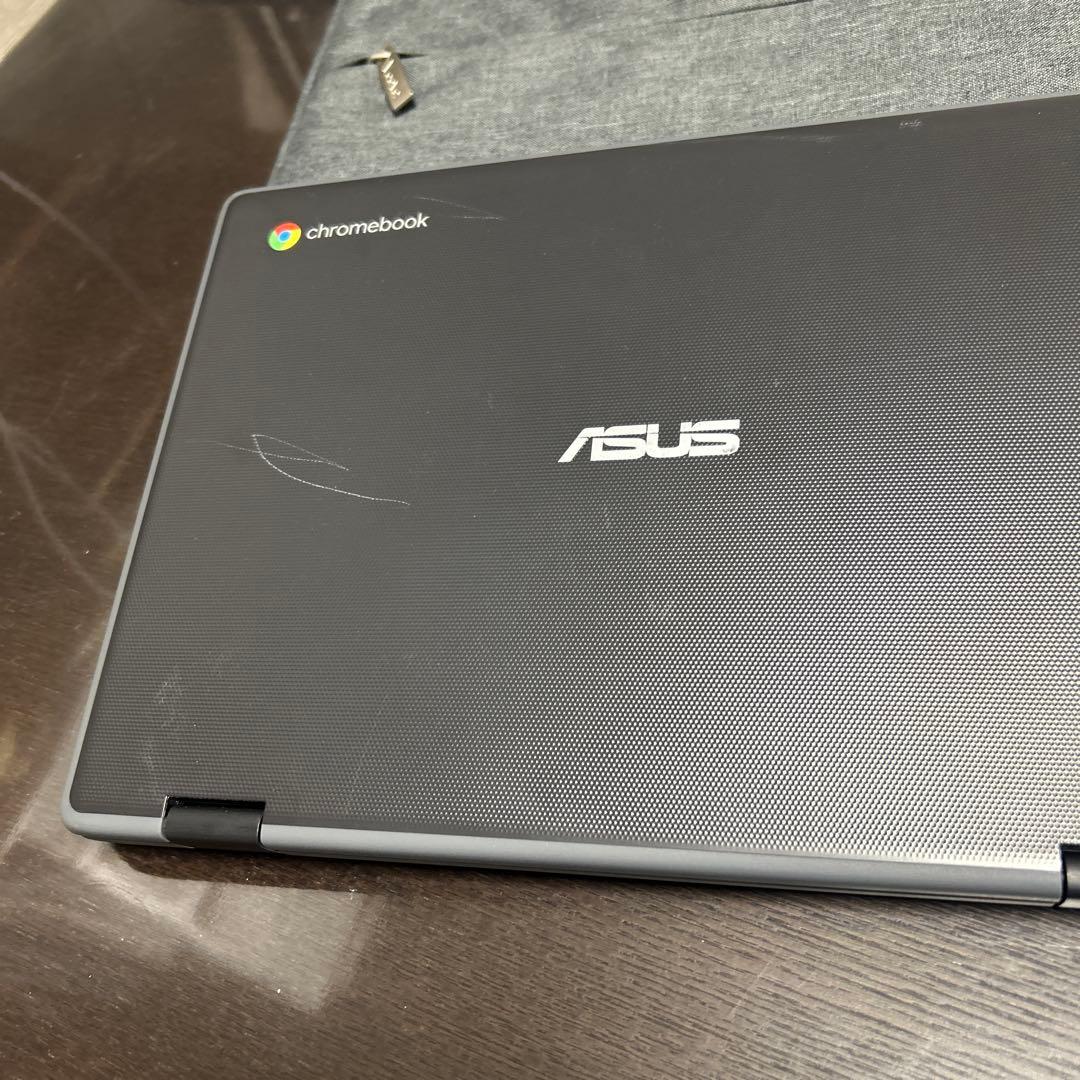 ASUS Chromebook CR1100FK 専用ケース付き
