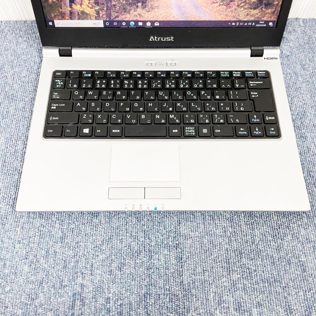 ノートパソコン　Windows10　爆速SSD512GB搭載　初期設定済み