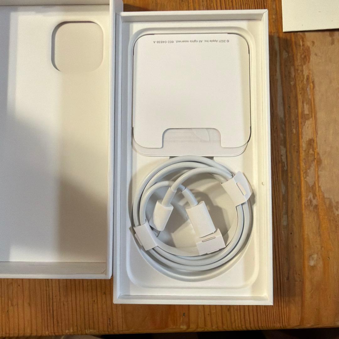iPhone13mini 本体