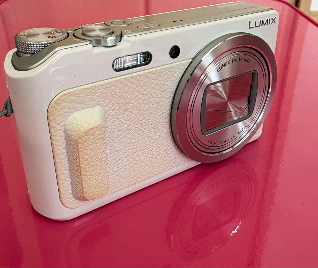 パナソニック　LUMIX TZ57