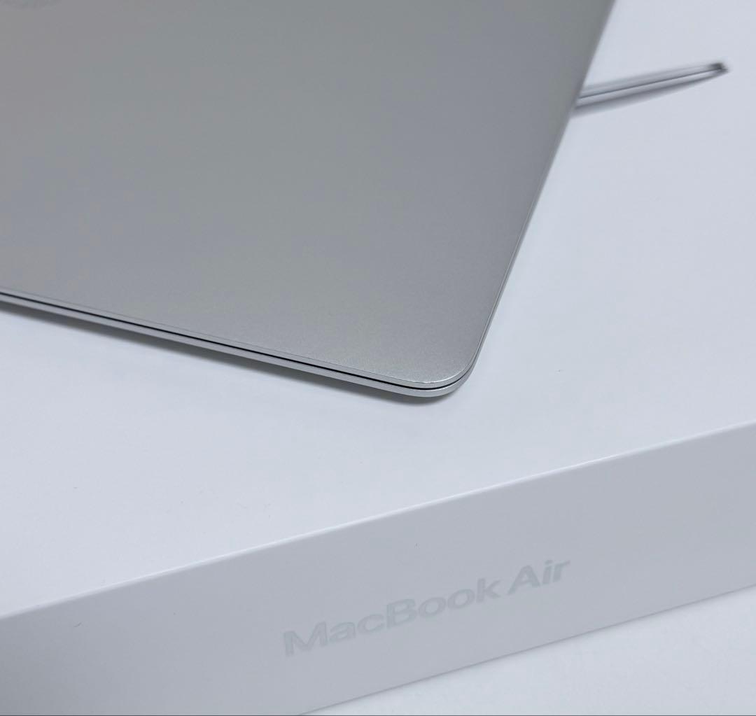 MacBook Air M1 8GB 256GB 13インチ