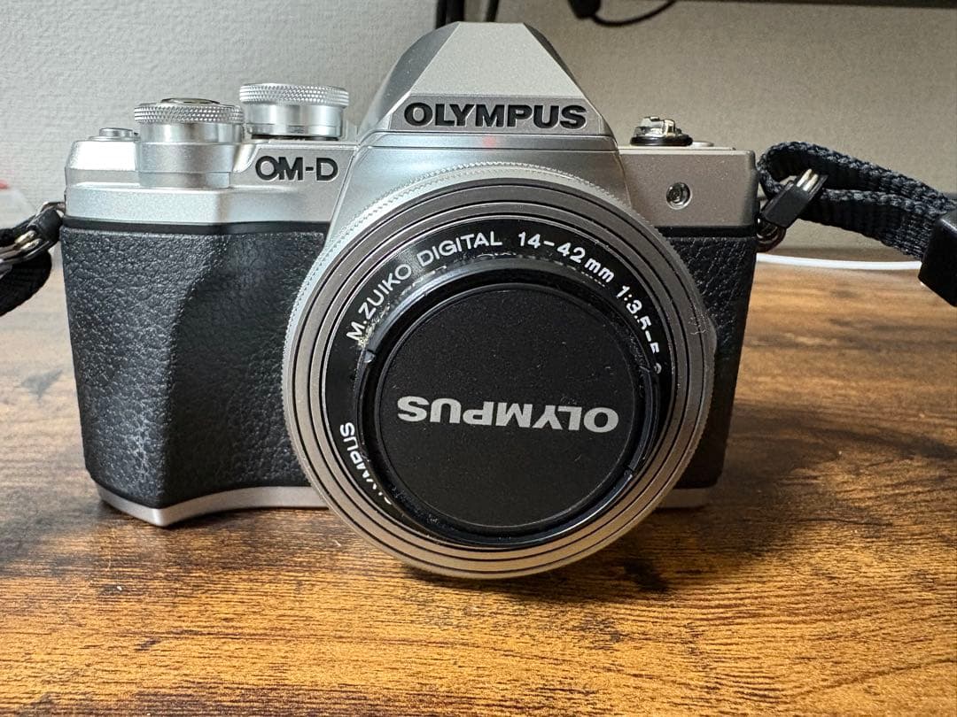 オリンパス OM-D E-M10 MarkⅢ ズームレンズ OLYMPUS