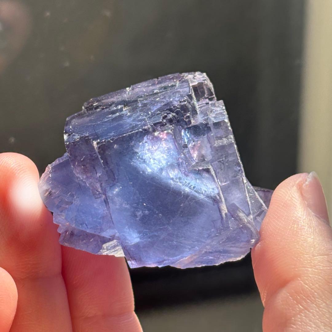 中国　ヤオガンシャン産　パープルブルー　フローライト　原石　鉱物標本
