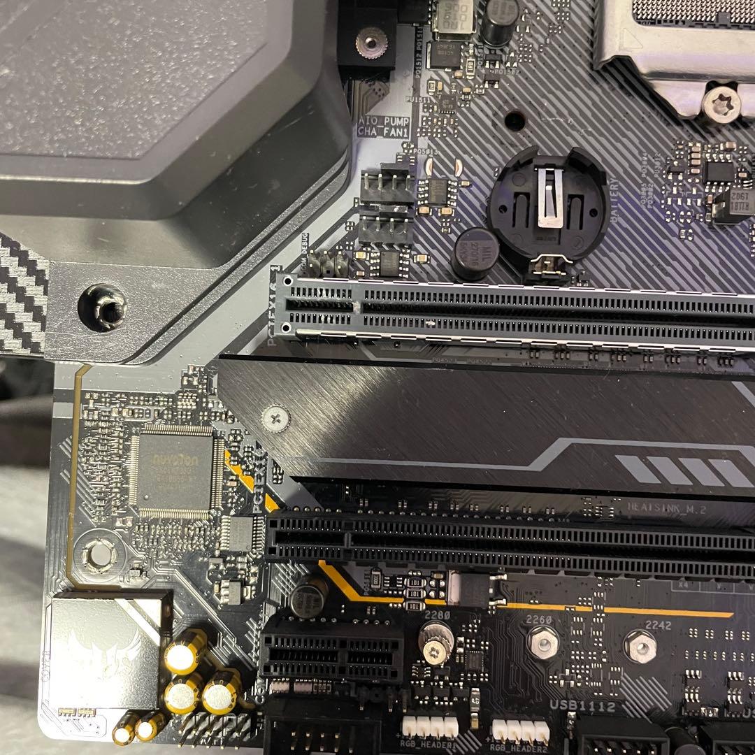 ASUS TUF GAMING マザーボード LGA 1200