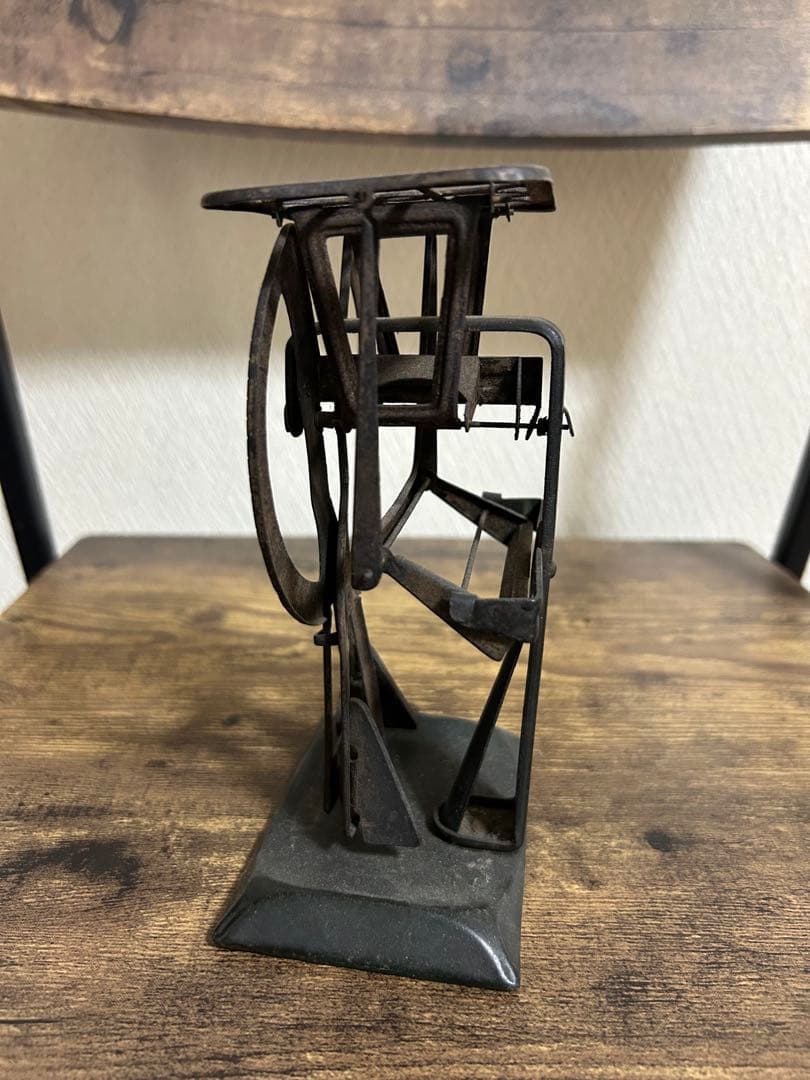 アンティーク金属製雑貨 レトロ機械式