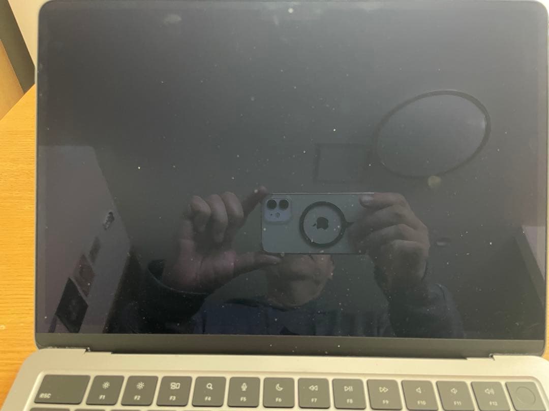 デ*ォ様 MacBook Air 2022 M2 A2681 ジャンク 起動不良