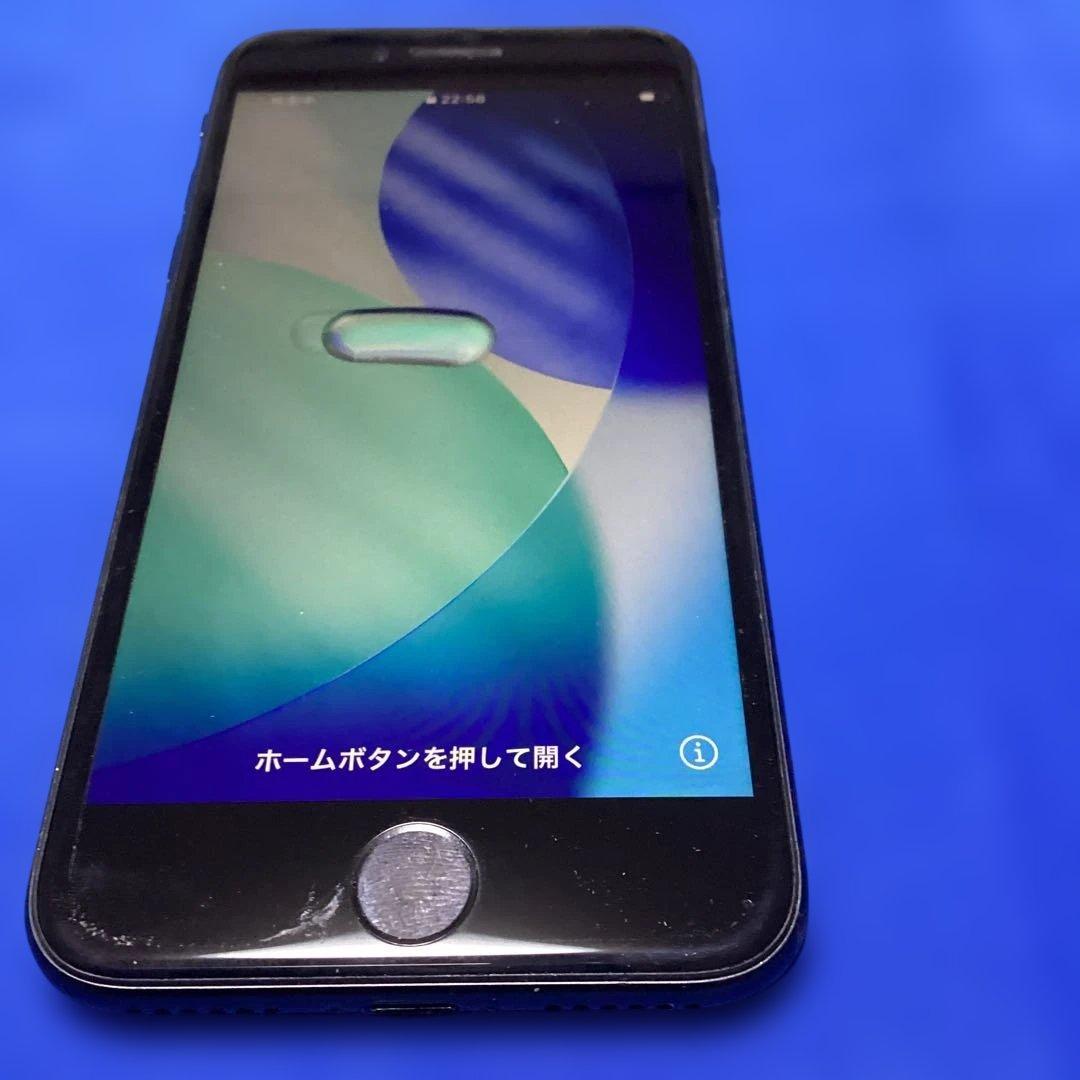 Apple iPhone se2ブラック 本体&本体カバー付き