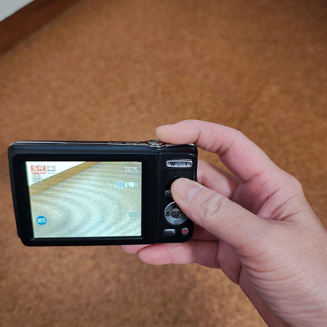 FUJIFILM 15MP コンパクトデジタルカメラ