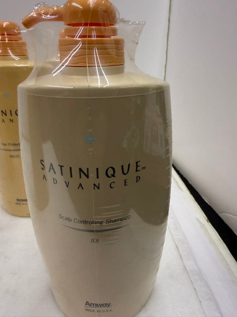 SATINIQUE ADVANCEDスカルプ シャンプー &コンディショナー4本