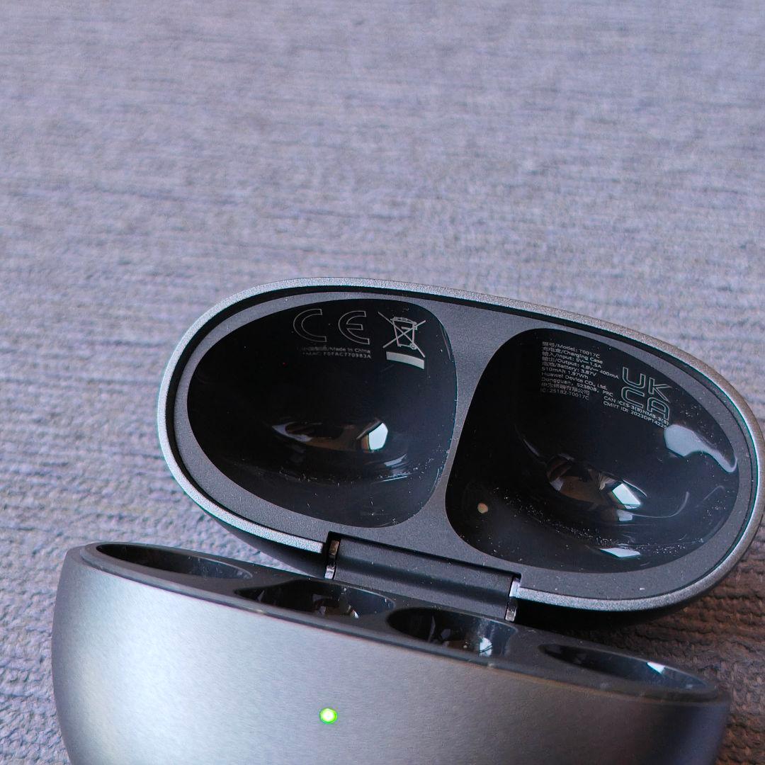 【最終値下げ】 Huawei FreeClip 充電ケース　ブラック