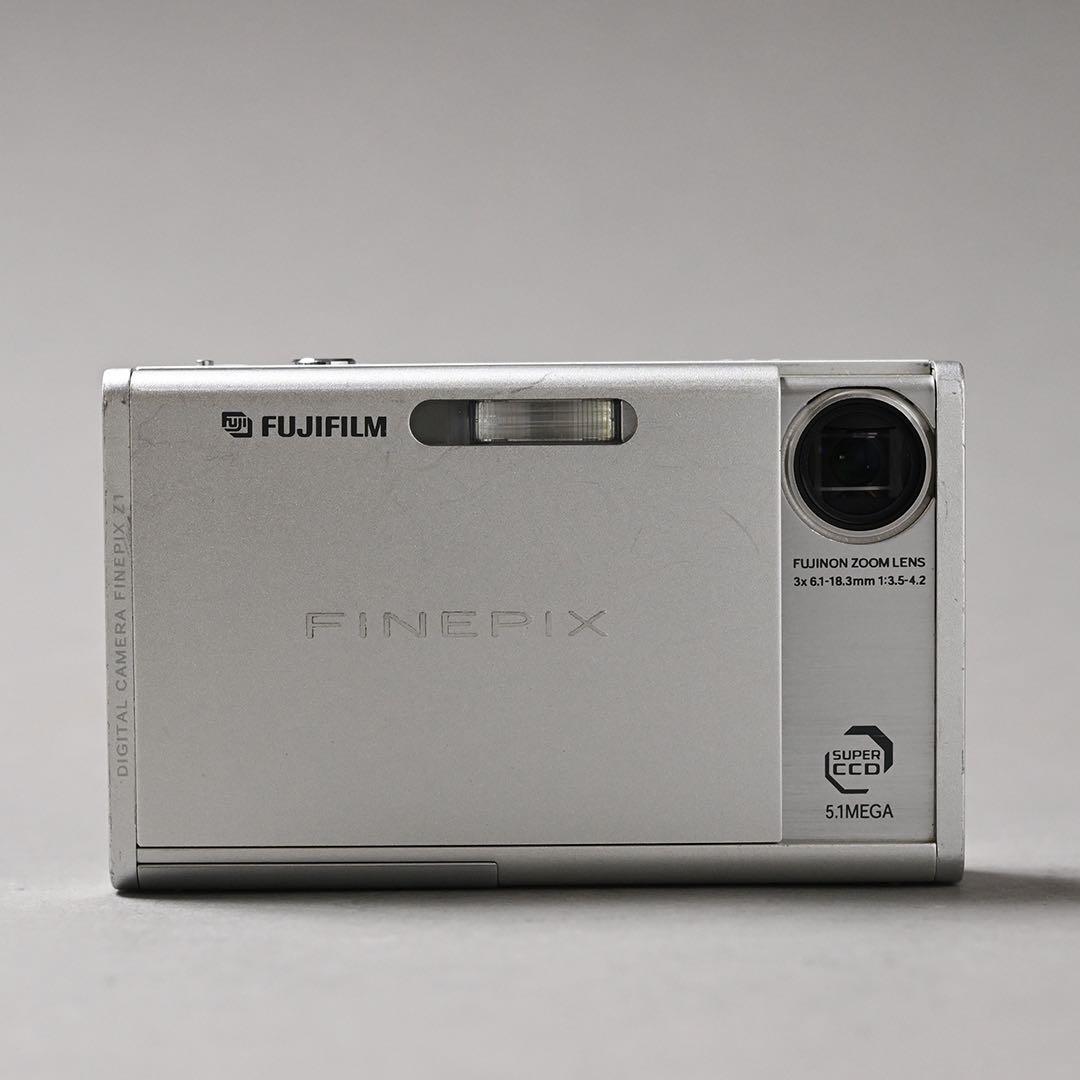 FUJIFILM FinePix Z1シルバー【実動品】xDカード512MB付き