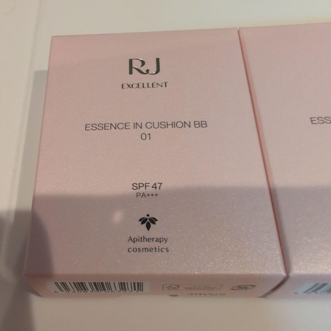 山田養蜂場 RJ エクセレント 薬用エッセンスインクッションBB01 明るめ肌色