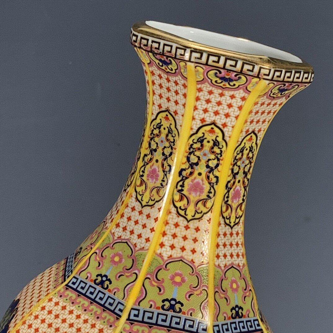 景徳鎮 パステル蒔絵花鳥六稜花瓶 陶磁器 装飾品 現代工芸品 美術品 置物
