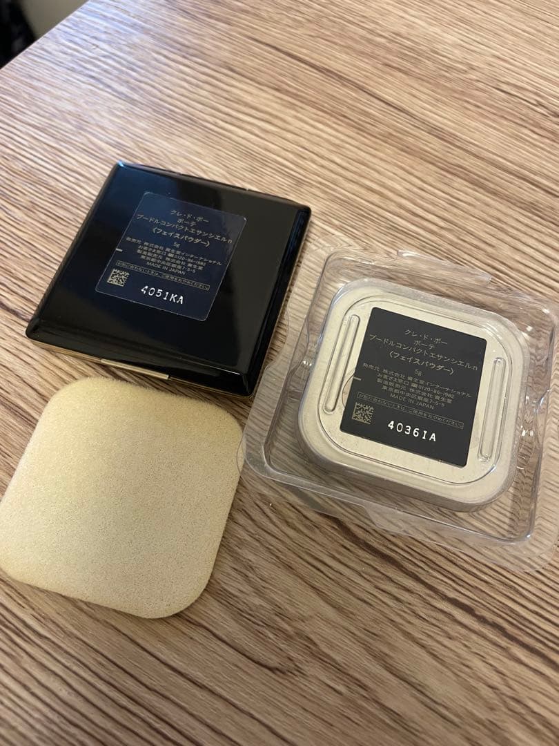 クレドポー　プードルコンパクトサンシエルn コンパクト付きセット