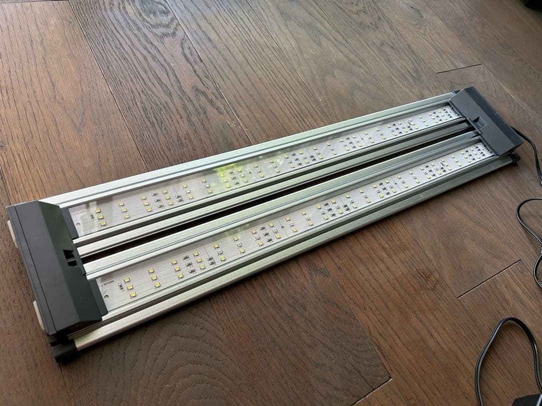 コトブキ工芸 フラットLED ツイン 600 60cm水槽用 2550lm