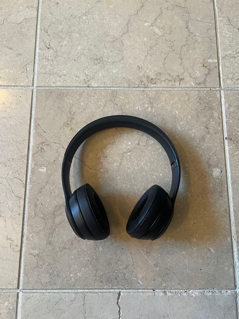 Beats SOLO3 ワイヤレスヘッドホン ブラック