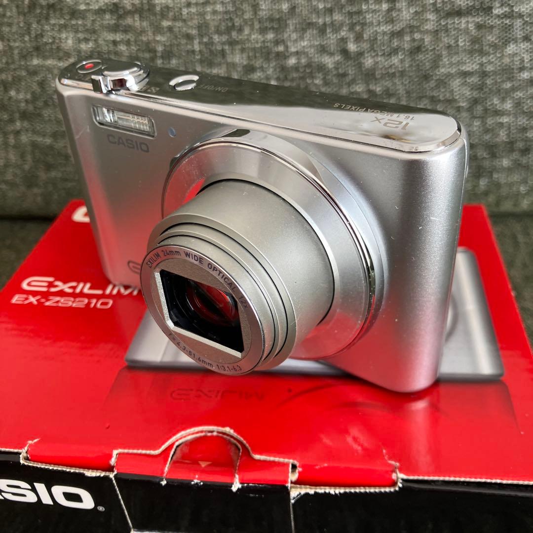 CASIO コンデジ EXILIM エクシリム シルバー EX-ZS210SR