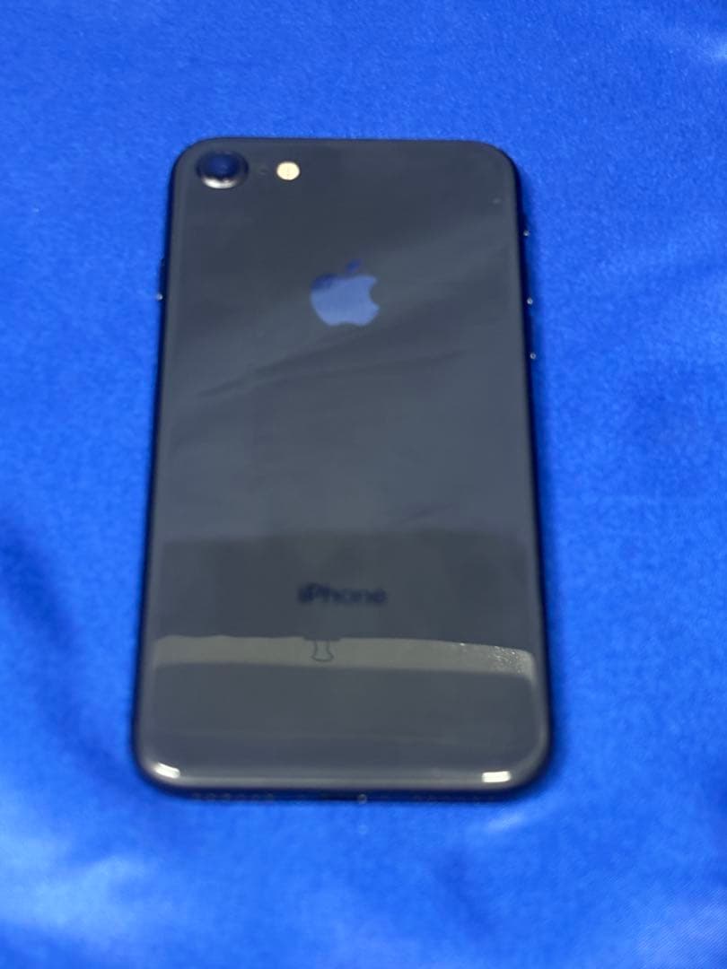 E2-23⭐️ iPhone 8 64GB NQ782J/A