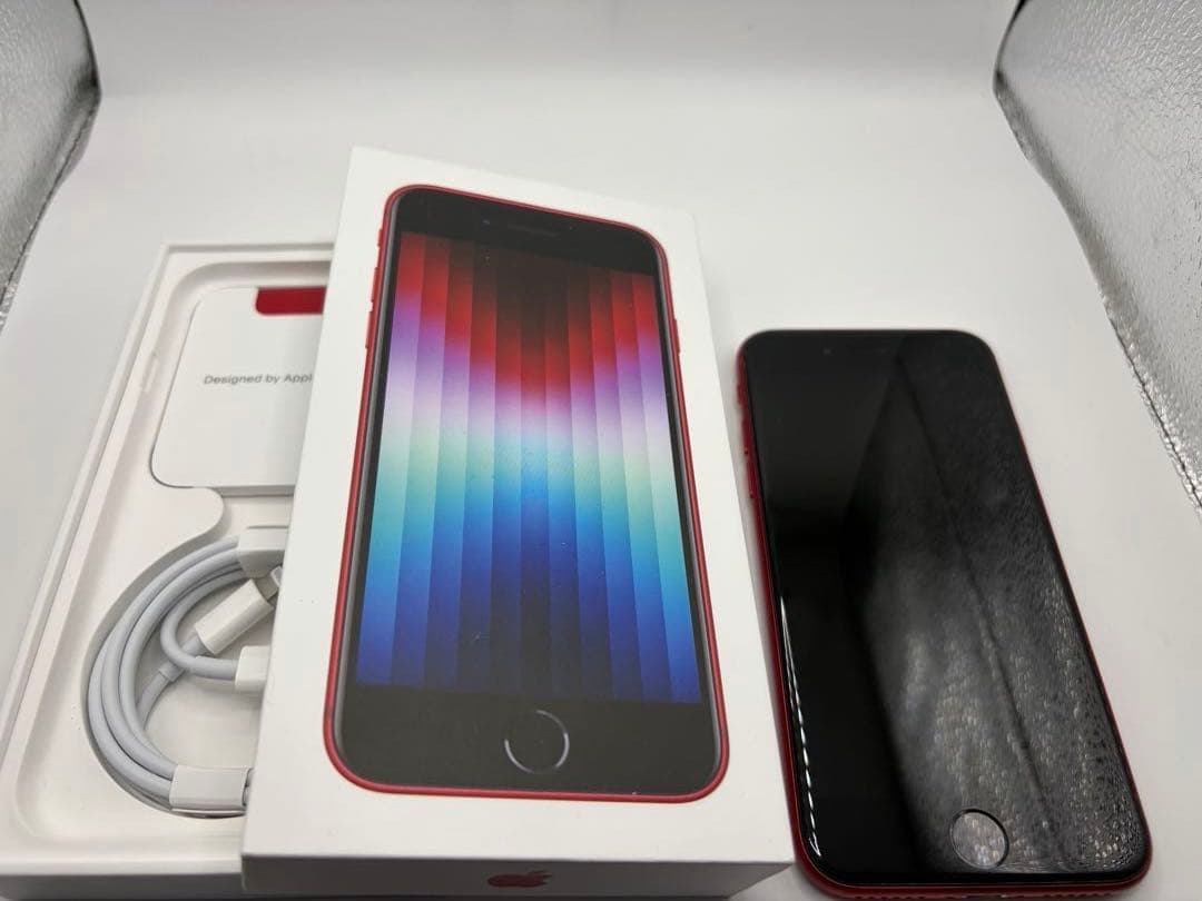 iPhone SE3 128GB 赤