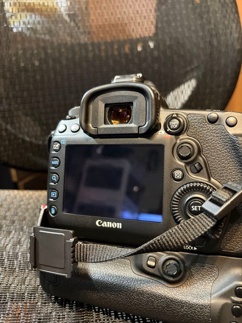 Canon キヤノン　5Dmark4 レンズ付き　オマケ多数　美品