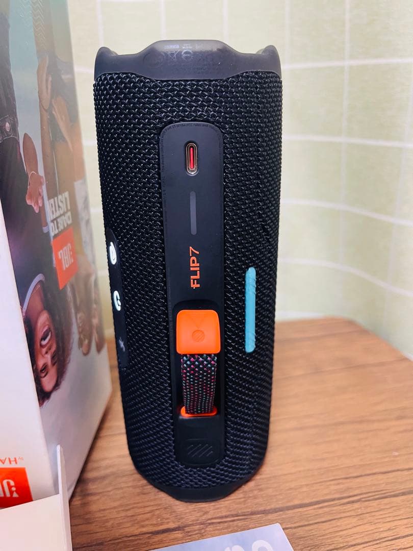 JBL FLIP 7 ワイヤレススピーカー
