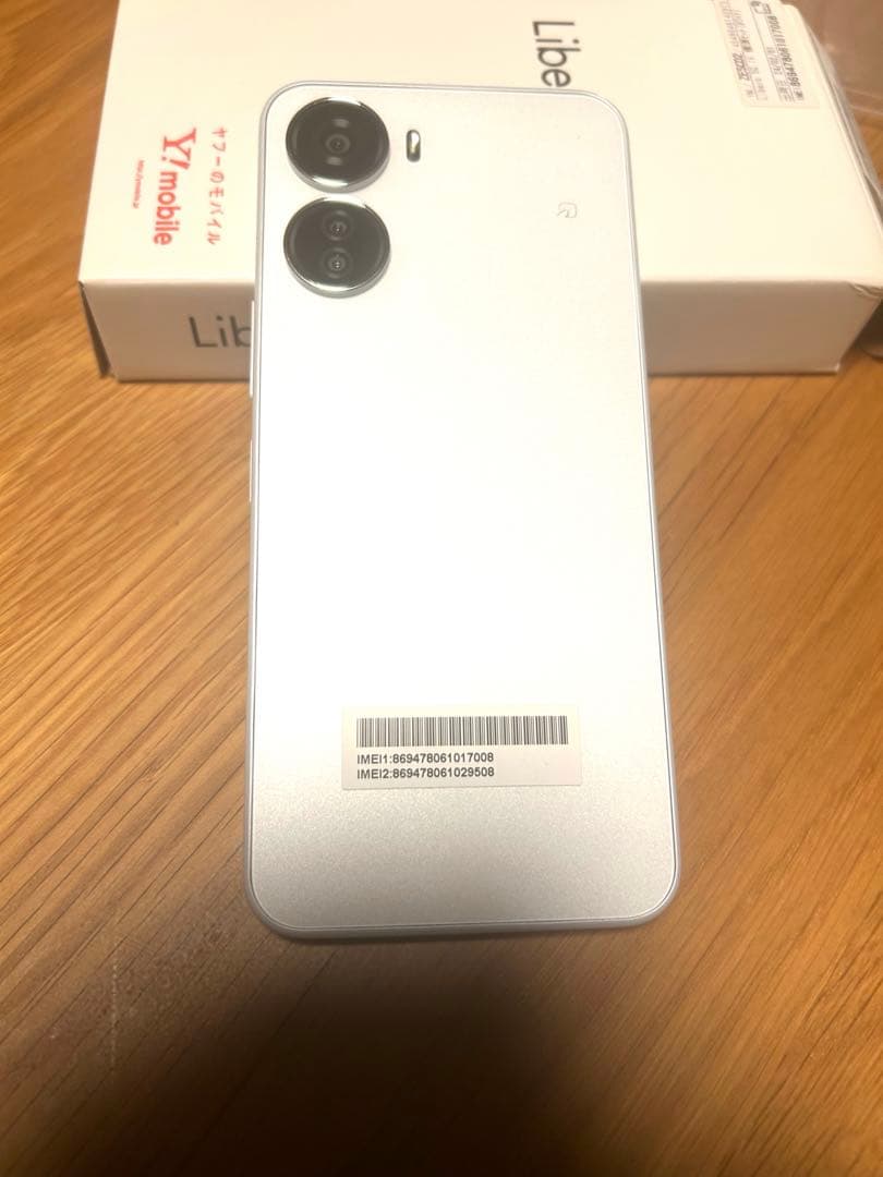 LIVERO 5G IV A3022T ホワイト　Ymobile