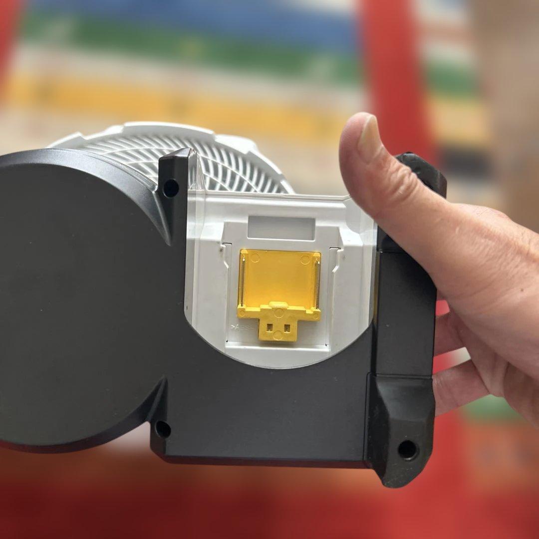 マキタ　充電式ファン　CF203D