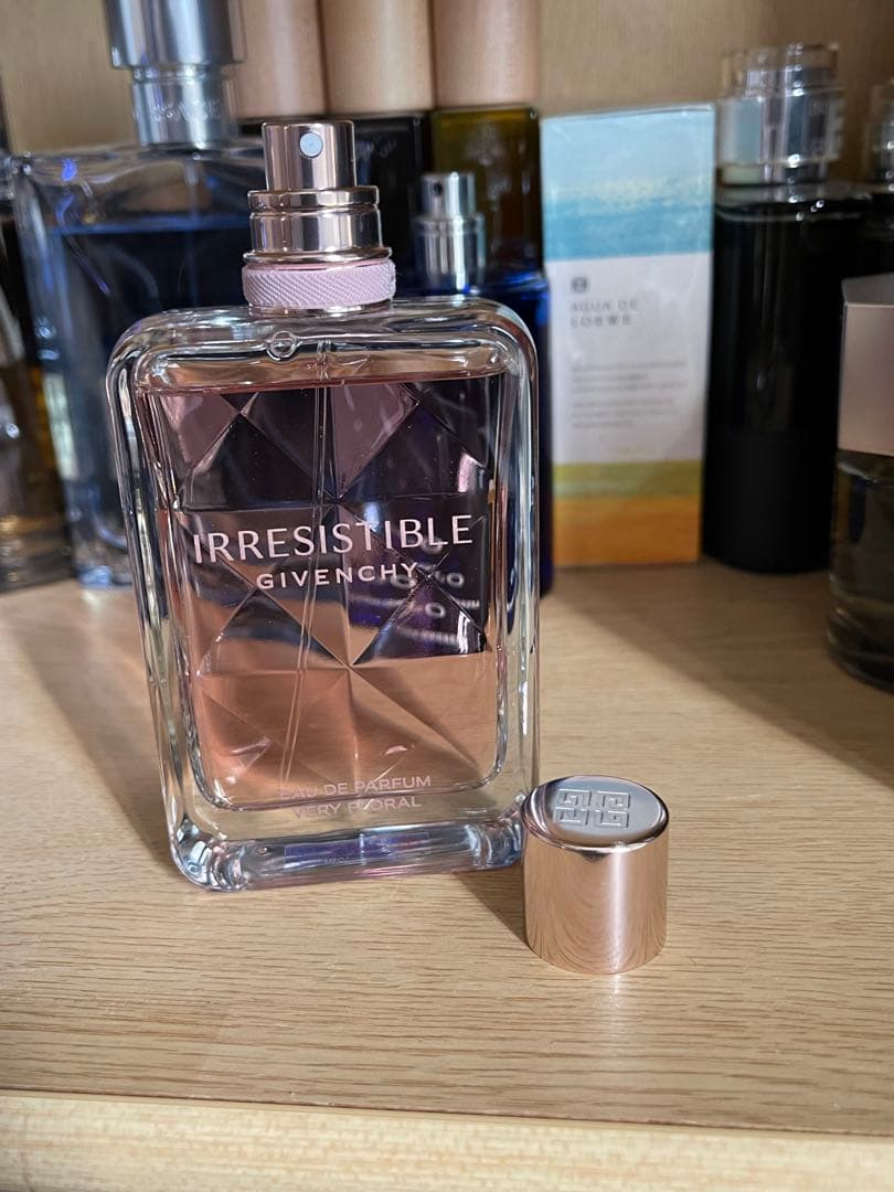 GIVENCHY インジスティブル　ヴェリィフローラルオードパルファム　80ml