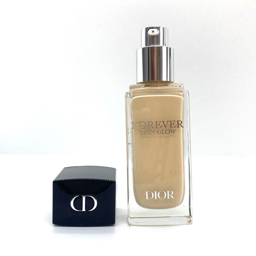 DIOR ディオールスキン　フォーエヴァー　フルイド　グロウ　ファンデーション