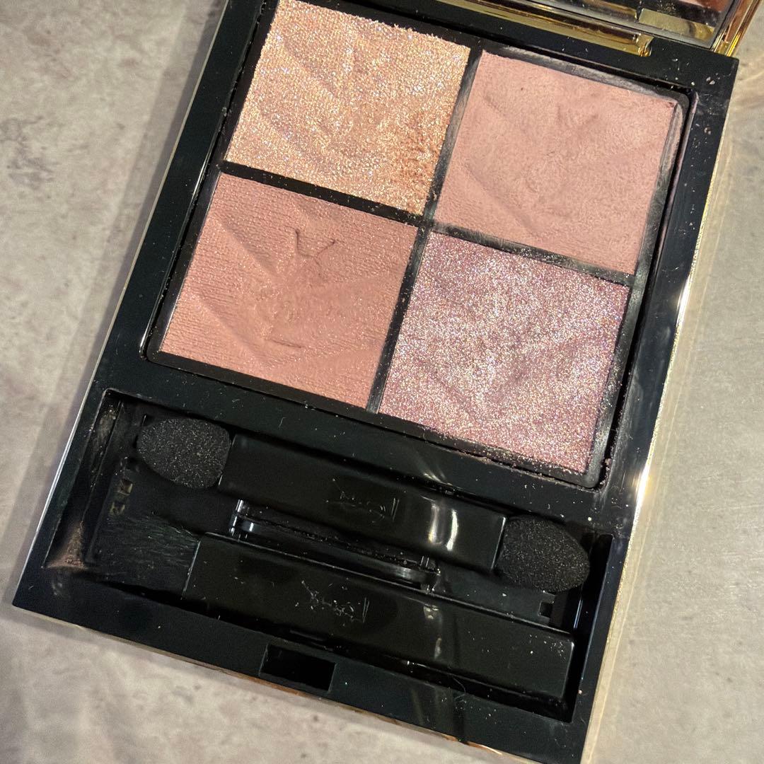 ysl YSL イヴ・サンローランアイシャドウ126