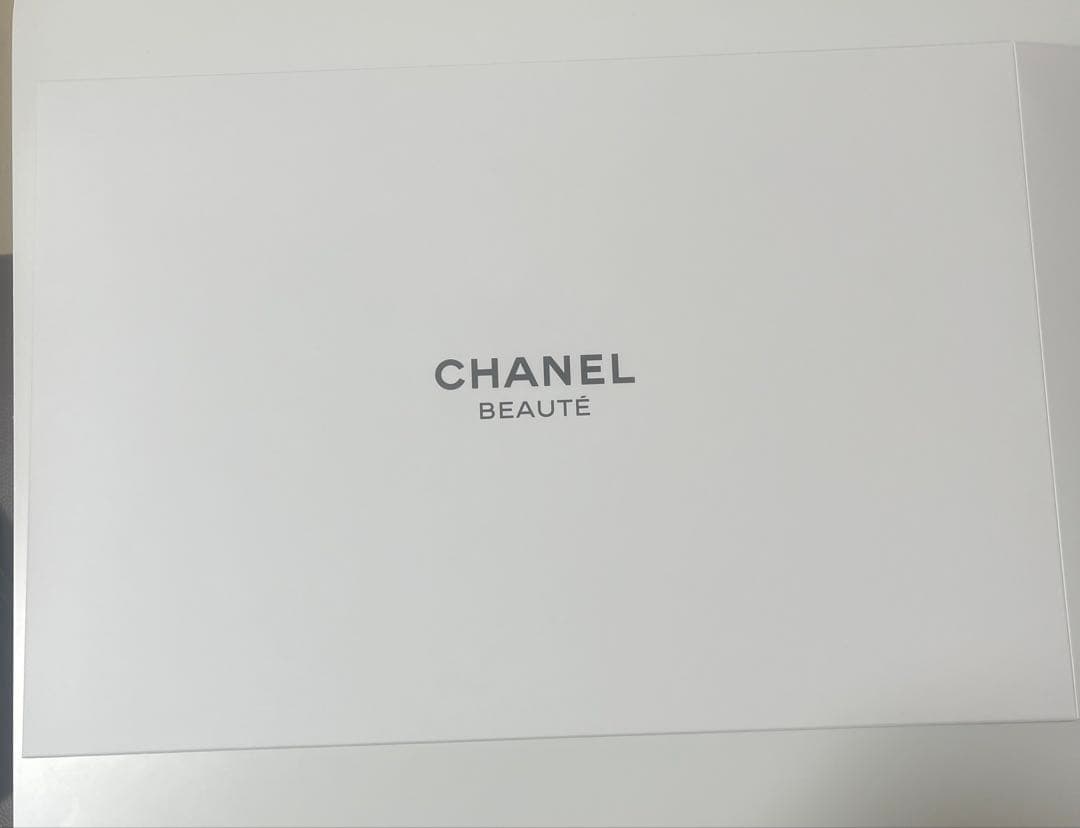 CHANEL BEAUTE ブラックノートPCケース