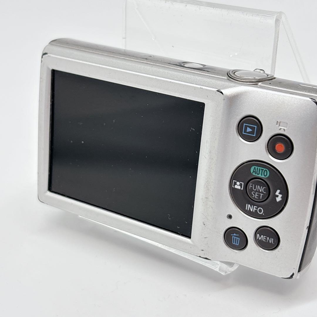 Canon IXY 180 デジタルカメラ シルバー 新品のバッテリー付き