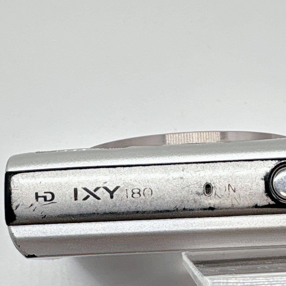 Canon IXY 180 デジタルカメラ シルバー 新品のバッテリー付き