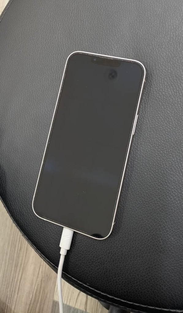 【美品】iPhone13 128GB 傷なし バッテリー83%
