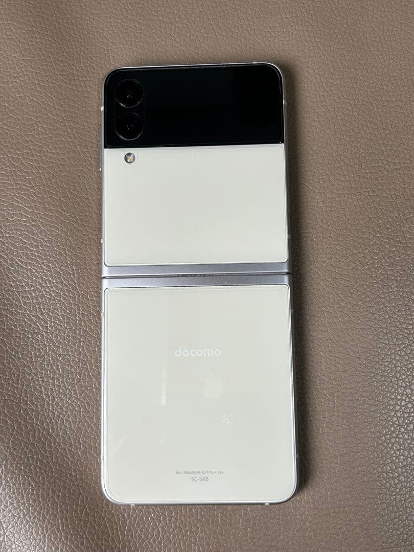 Galaxy Z Flip3 5G 中古　不具合なし