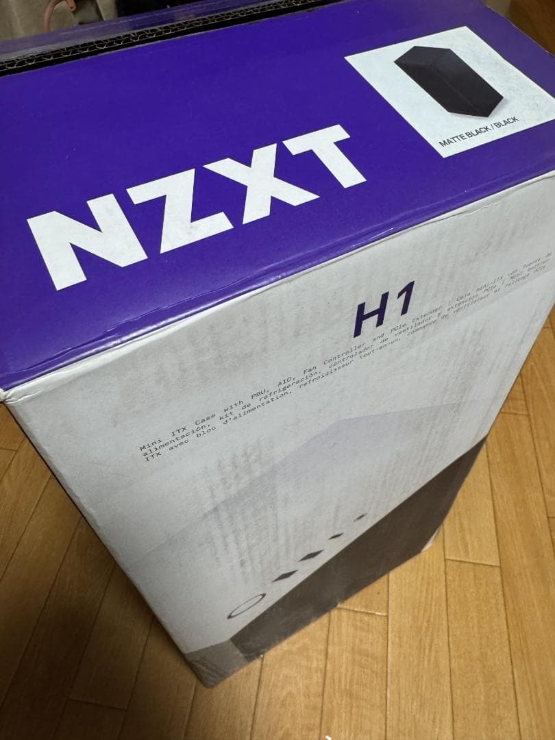 NZXT H1 Version 2 PCケース コンパクト 電源、簡易水冷付属