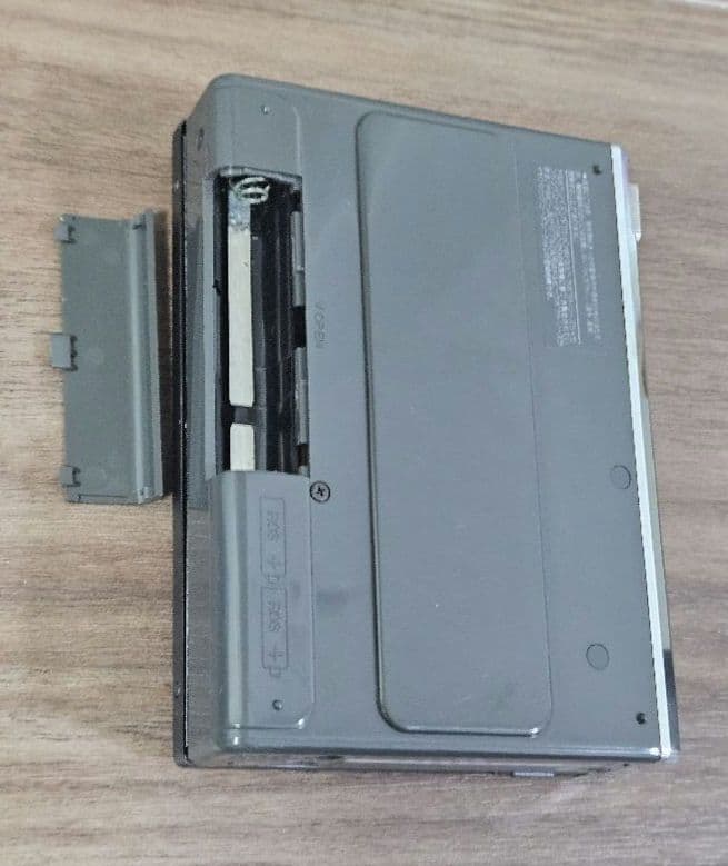 TOSHIBA 東芝　カセットプレーヤー WALKY KT-PS20