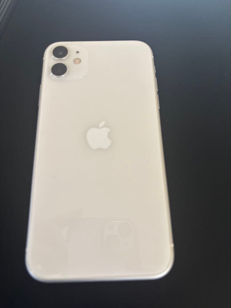 Apple iPhone 11 64GB ホワイト　N