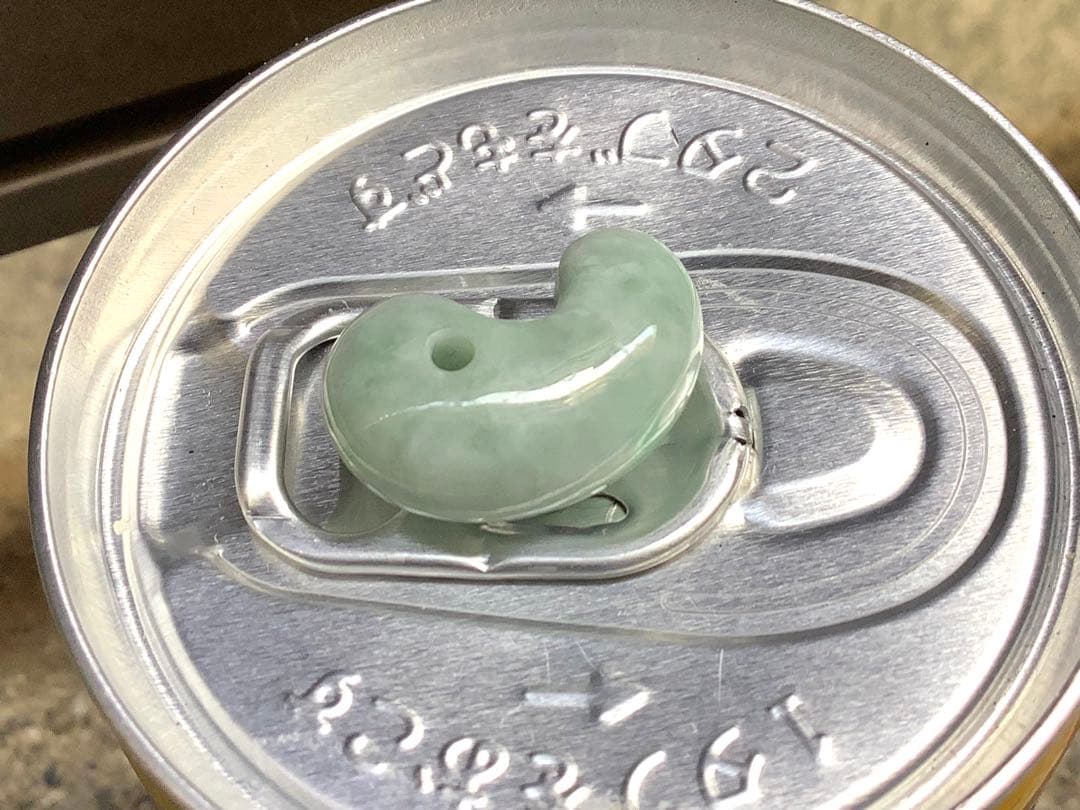 ⭕️本物の美しさ　糸魚川翡翠ジェダイト　開運吉祥を呼び込む勾玉　ソーティング付本物