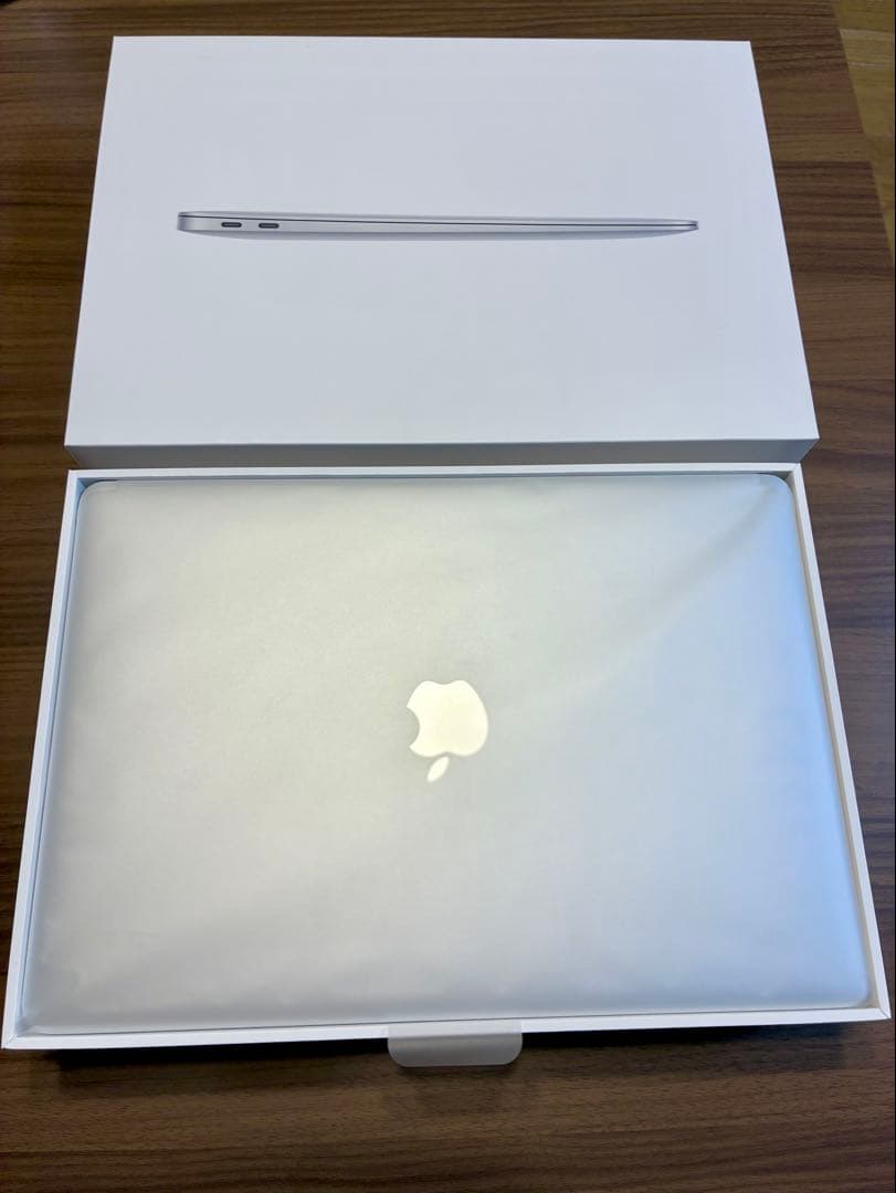 MacBook本体 MacBook Air Retina 13 inch 16GB 256GB