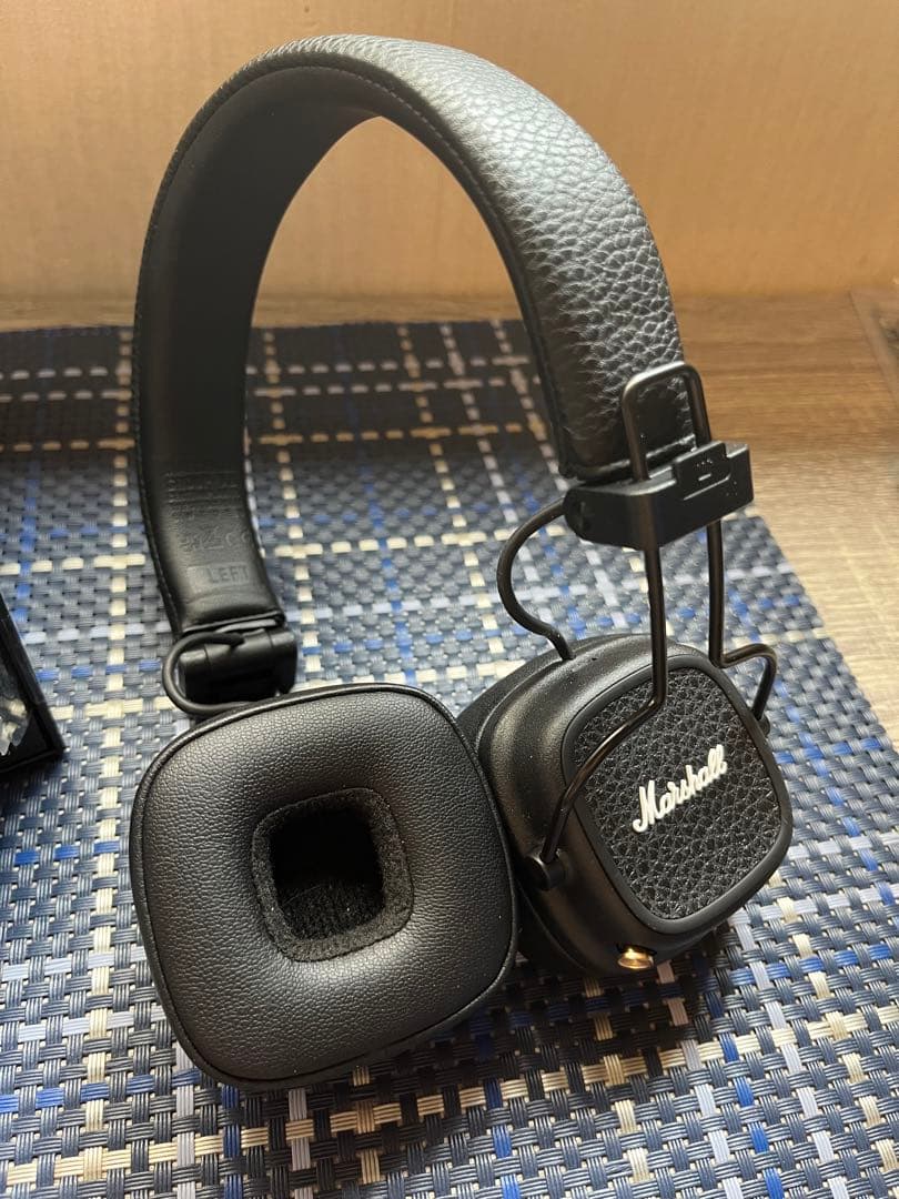 Marshall Major V ブラックヘッドフォン