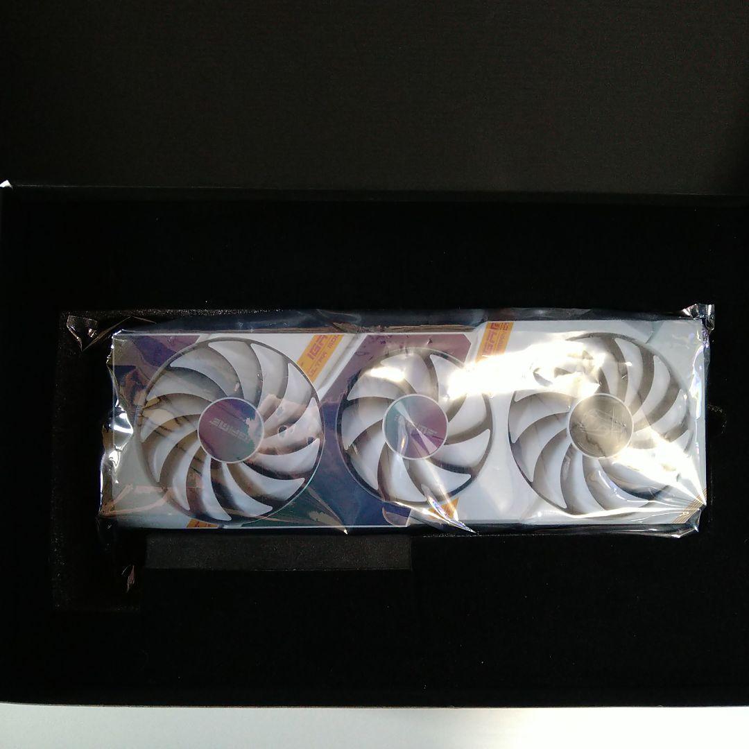 GeForce RTX 3070 グラフィックボード ホワイト
