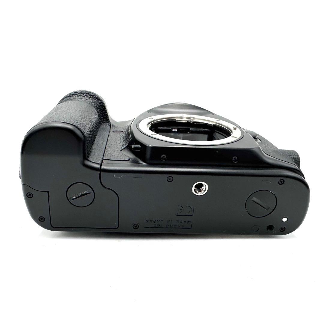 極美品 Canon キャノン EOS 1V ボディ カウント 005 一眼レフ