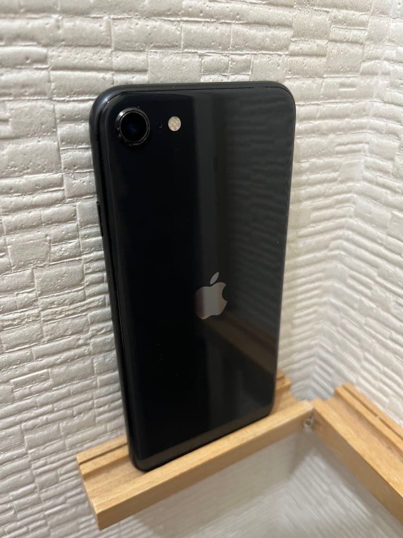 バッテリー最大容量86% iPhone SE2 64GB ブラック